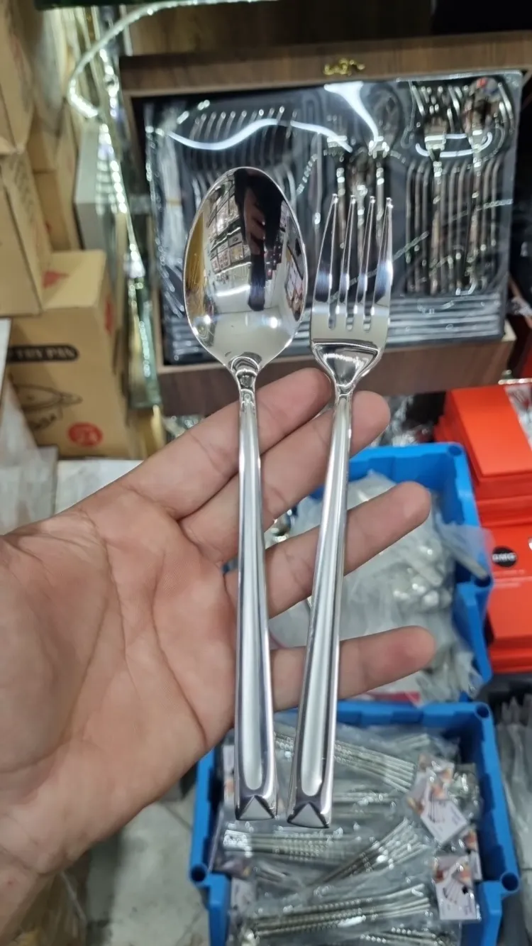 سرویس قاشق چنگال یونیک 144 پارچه 24 نفره مدل مونت کارلو هولایف